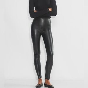 Aritzia Wilfred Free Daria Pant High-waisted UnReal Leather legging S Tall 32” L